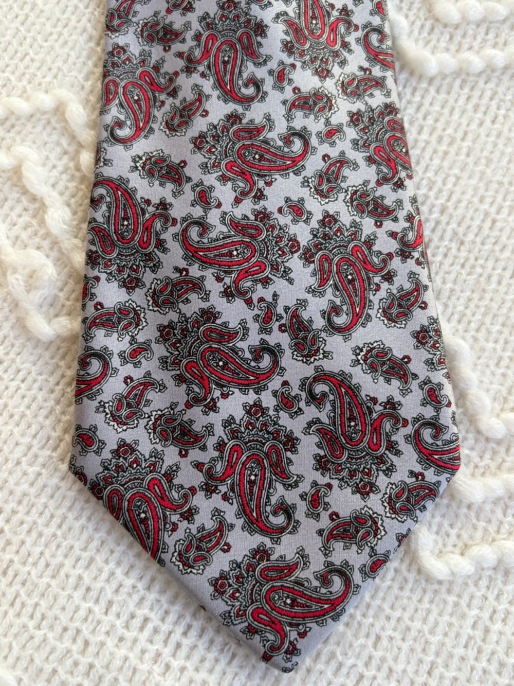 Stefano Ricci Sak's 100% Silk Blue Red Paisley Tie Italy Excellent Condition - Picture 6 of 6